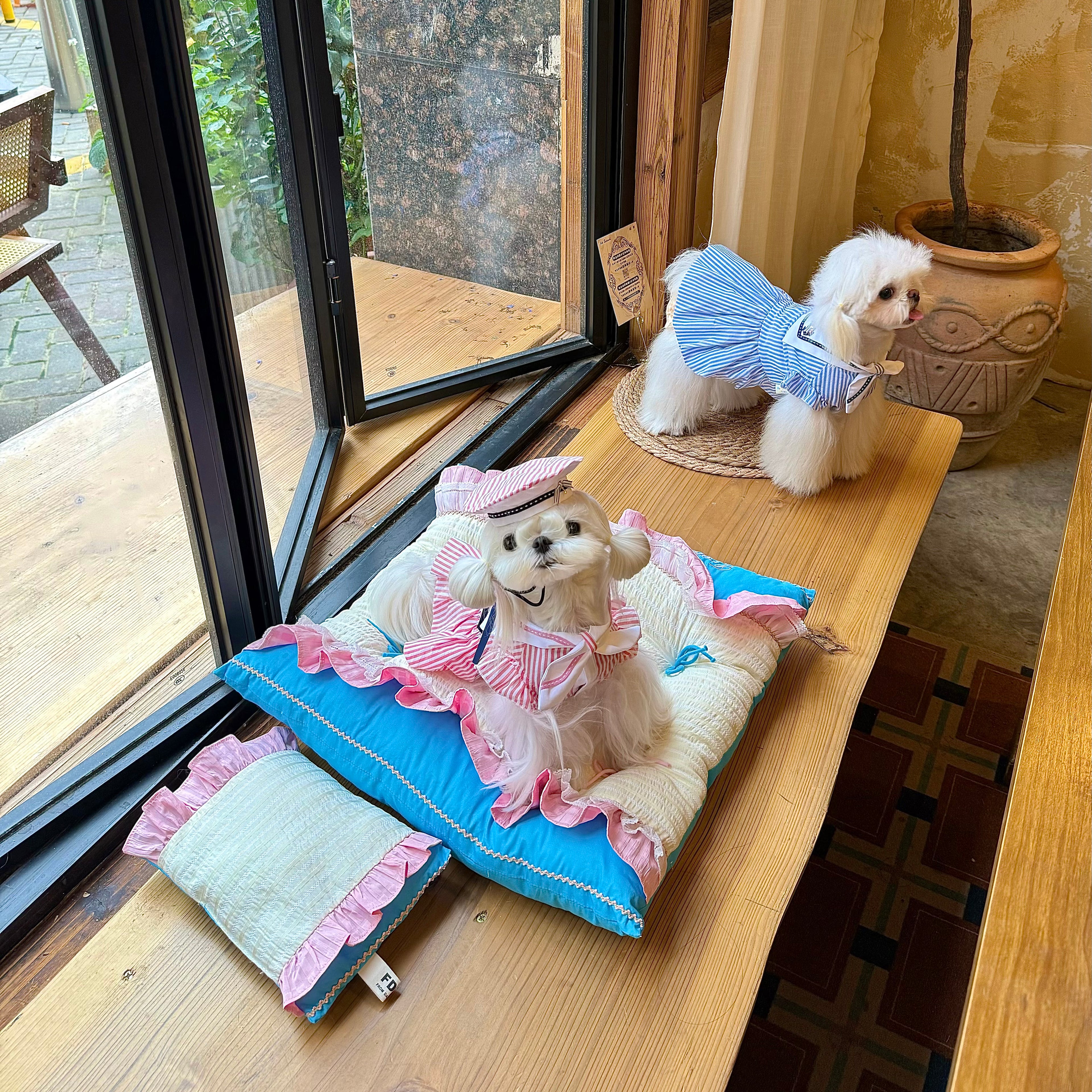 Handcrafted Mediterranean Lace Mediterranean style Pet Mat | Luxury Dog & Cat Cushion