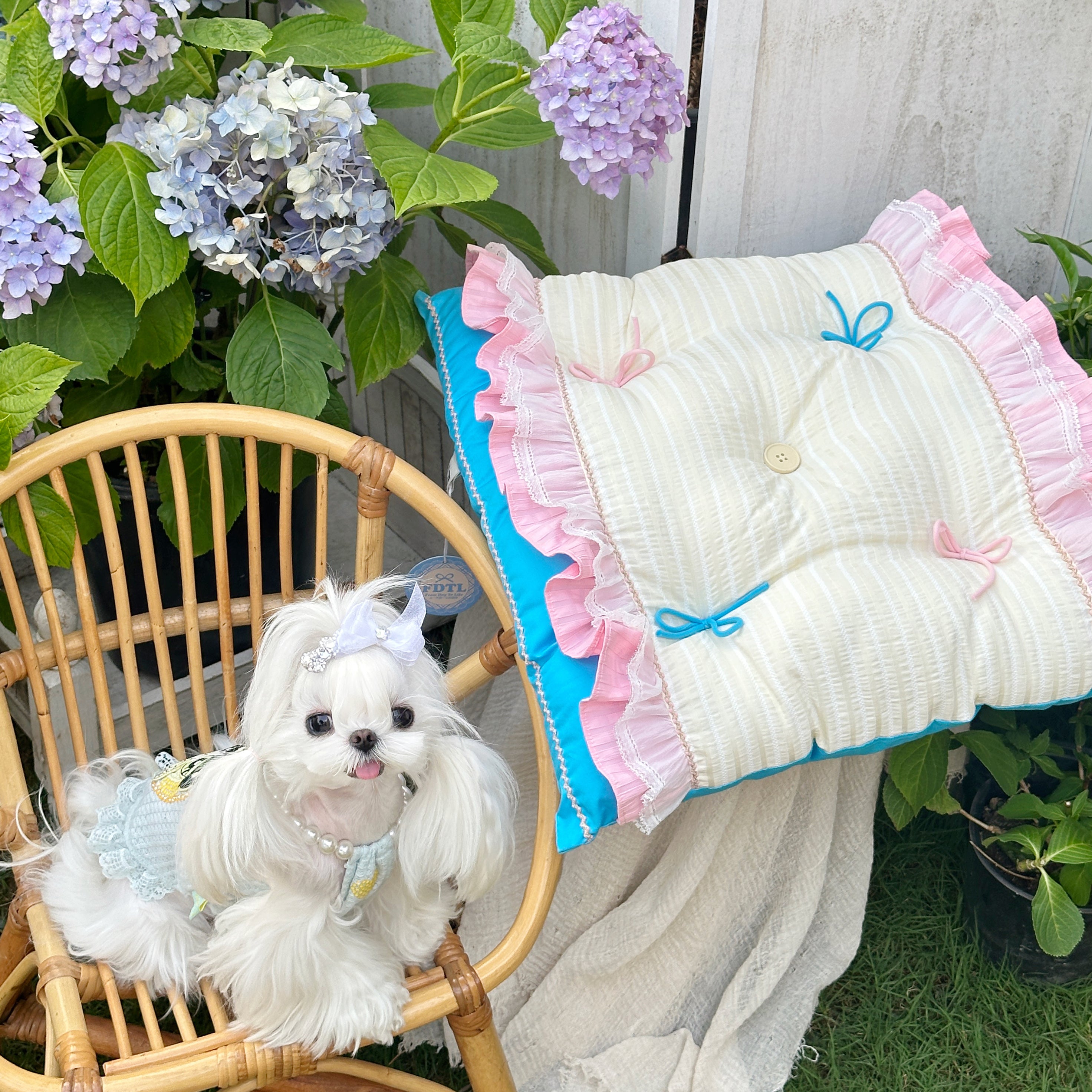 Handcrafted Mediterranean Lace Mediterranean style Pet Mat | Luxury Dog & Cat Cushion