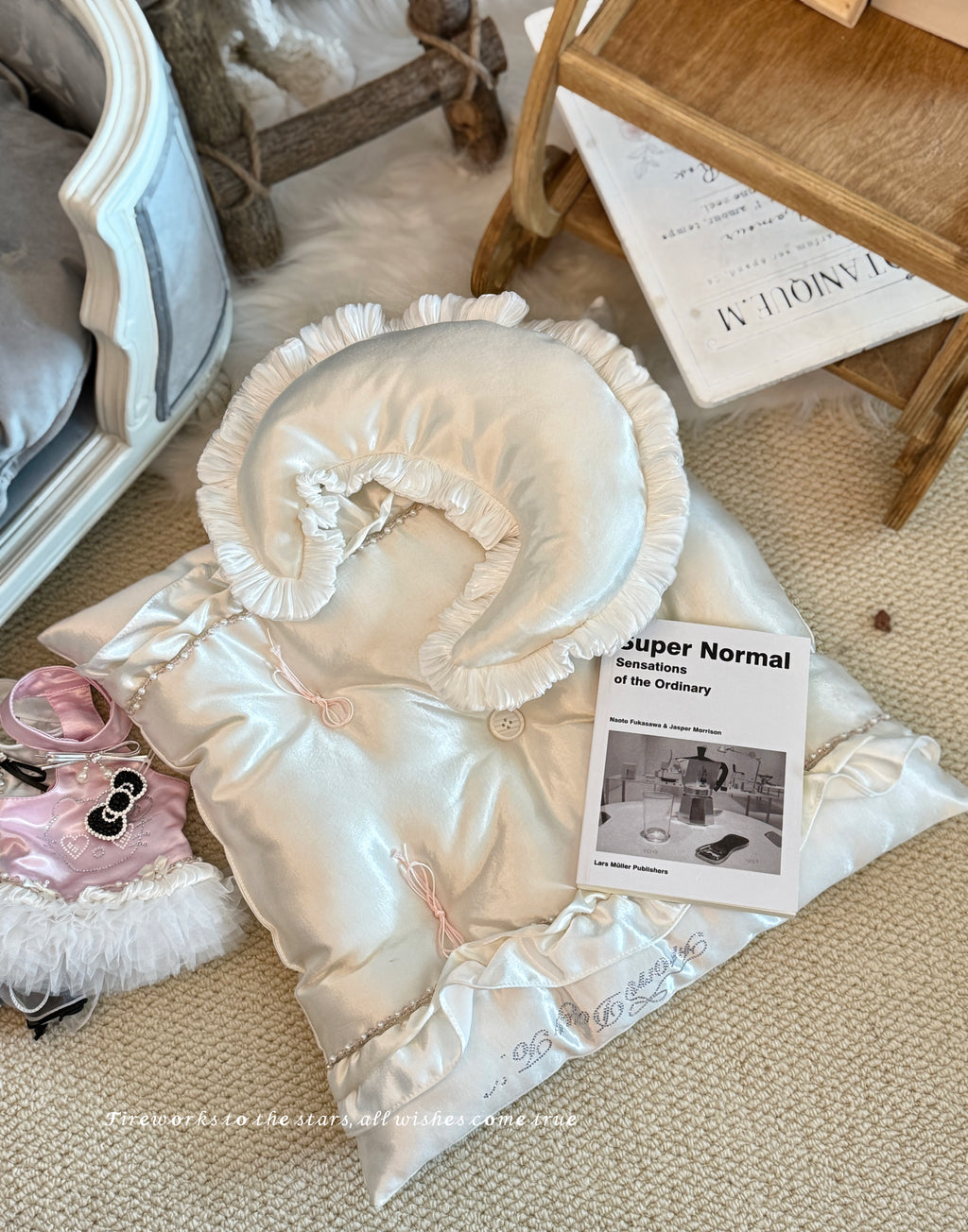 FDTL Handcrafted Luxury Silk Satin Pet Bed | All-Season Dog & Cat Nest with Pillow