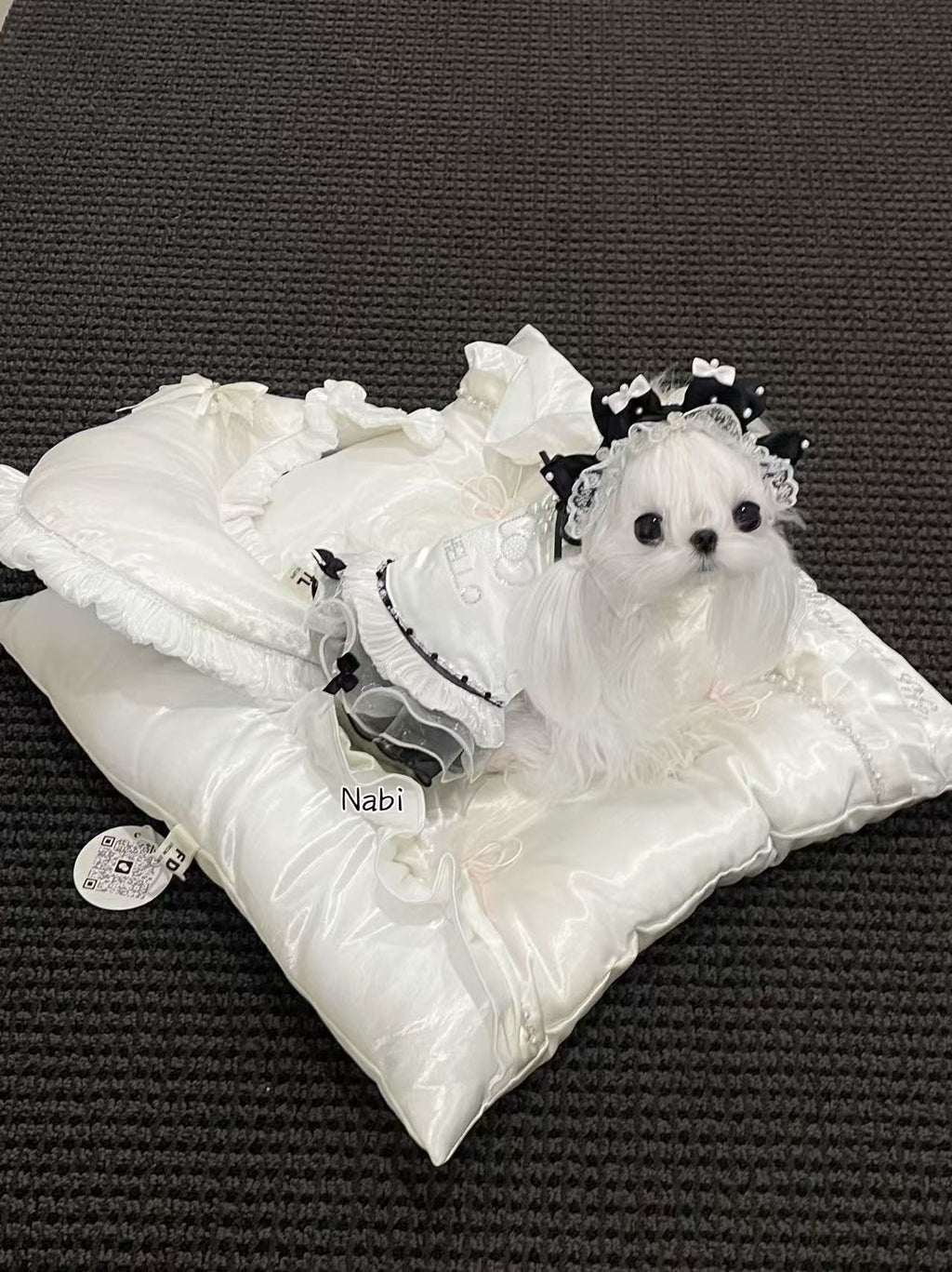 FDTL Handcrafted Luxury Silk Satin Pet Bed | All-Season Dog & Cat Nest with Pillow