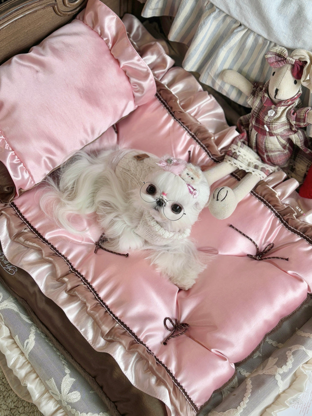 FDTL Handcrafted Pink Silk Satin Pet Bed | Reversible Coquette-Style Dog & Cat Nest with Pillow